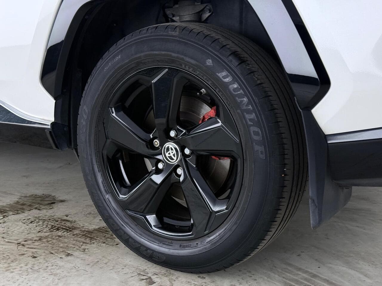 Toyota RAV4 thumbnail Wheel