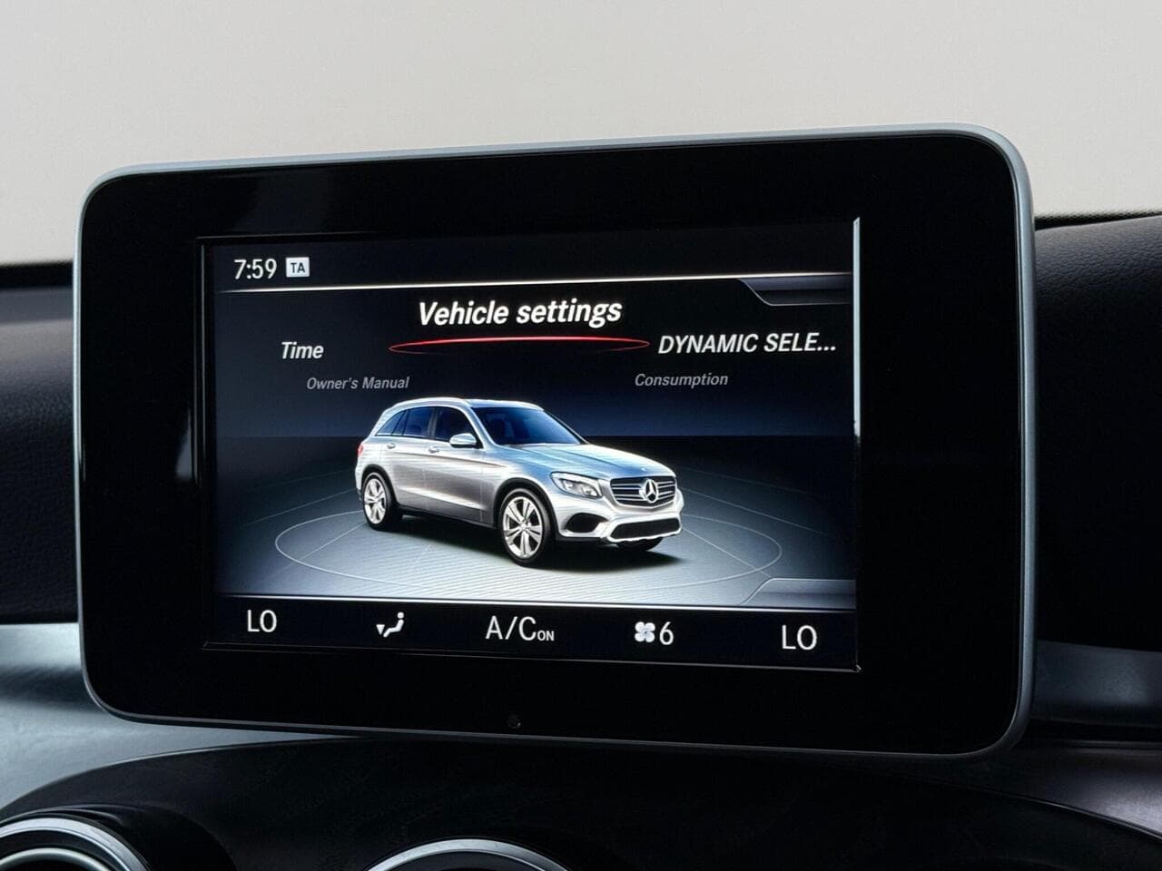 Mercedes-Benz GLC thumbnail Infotainment System