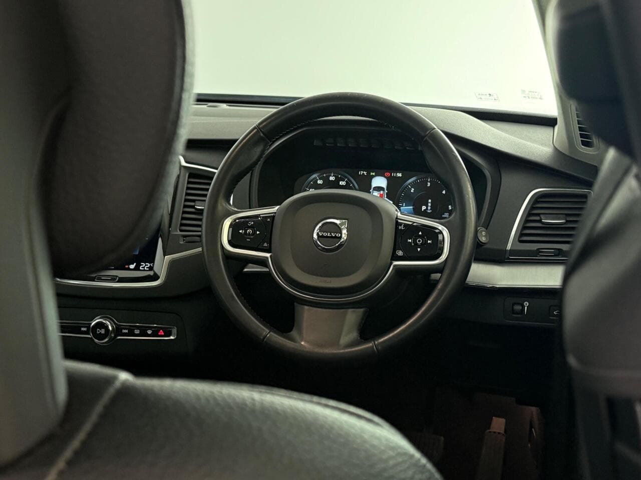 Volvo XC90 thumbnail Steering Wheel