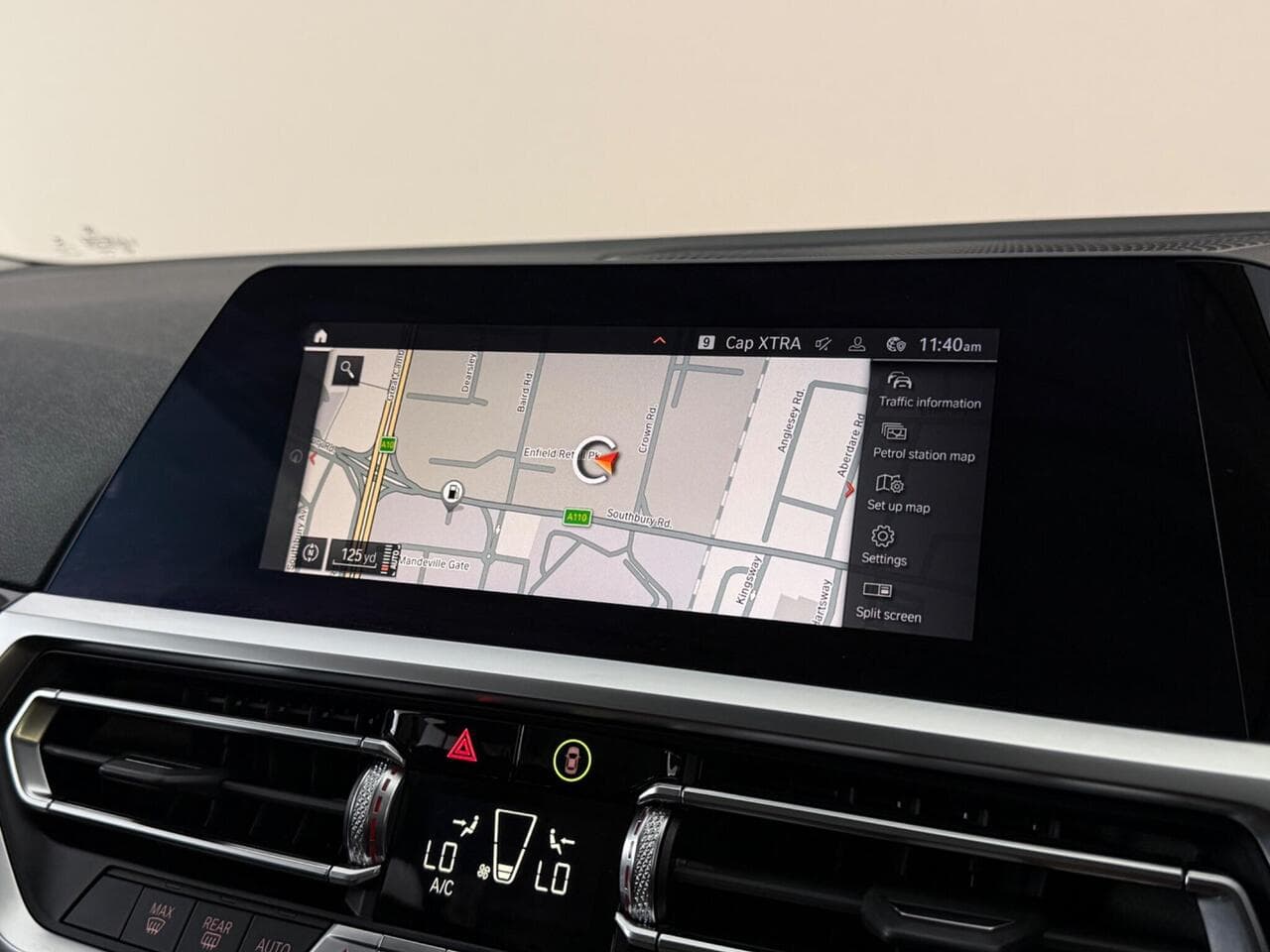 BMW 3 Series thumbnail Infotainment System
