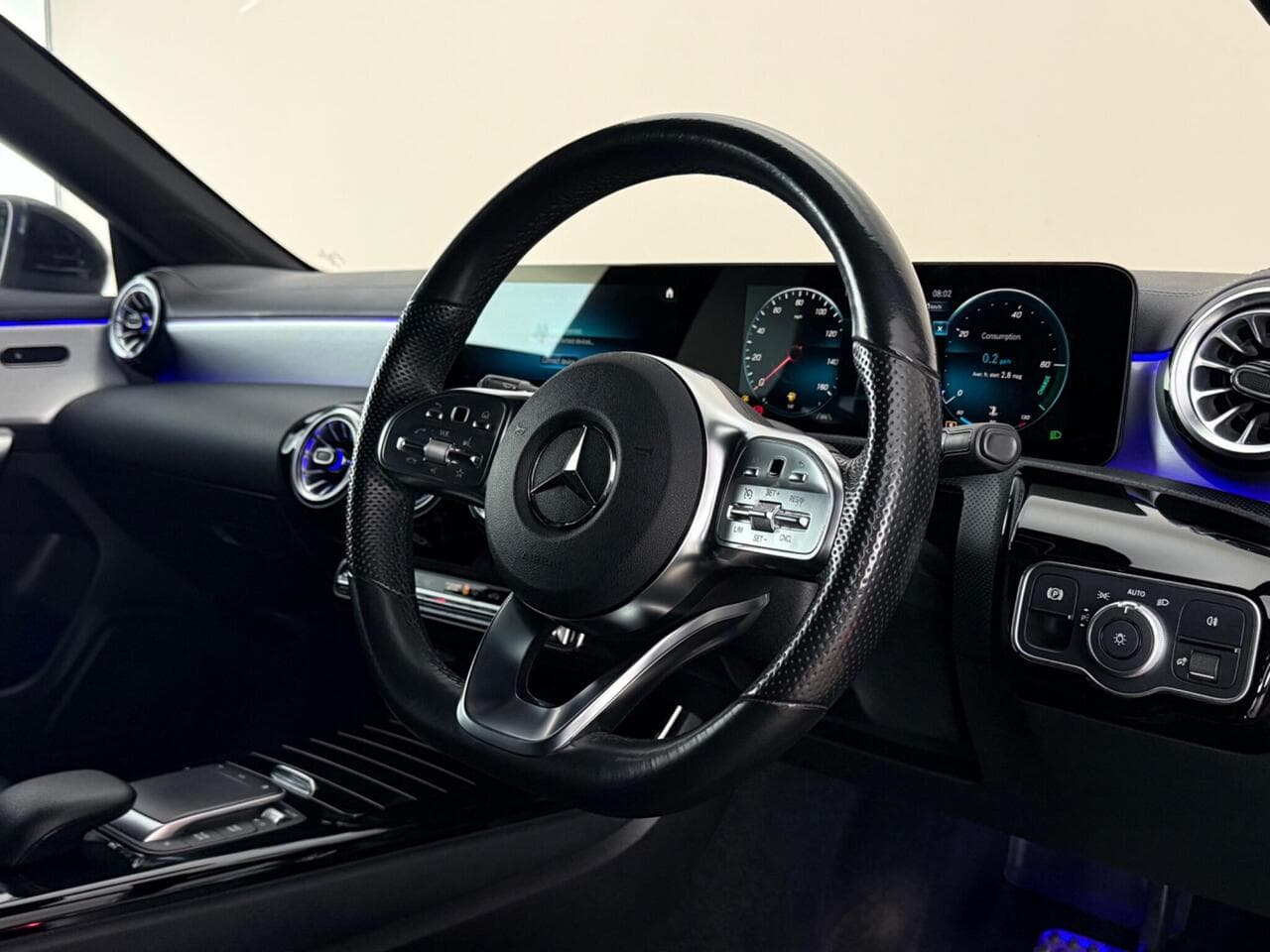 Mercedes-Benz CLA thumbnail Steering Wheel