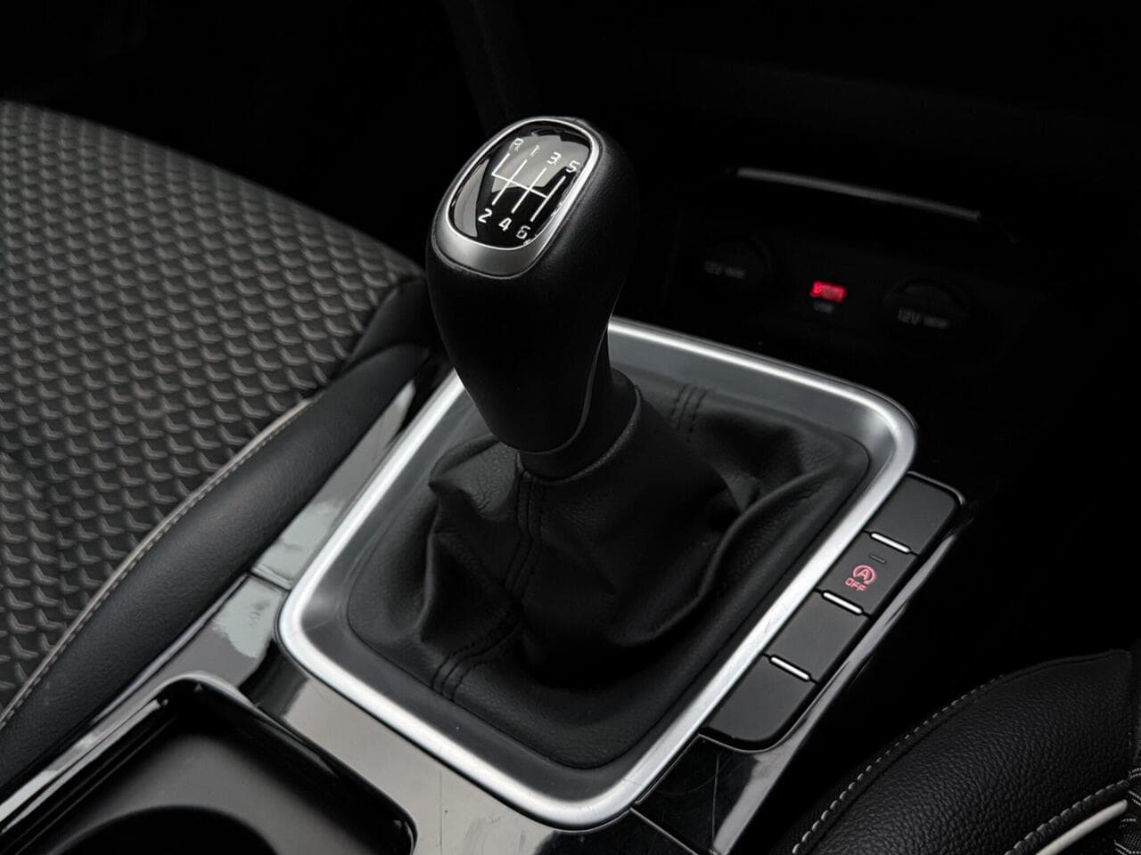 Kia XCeed thumbnail Interior Front
