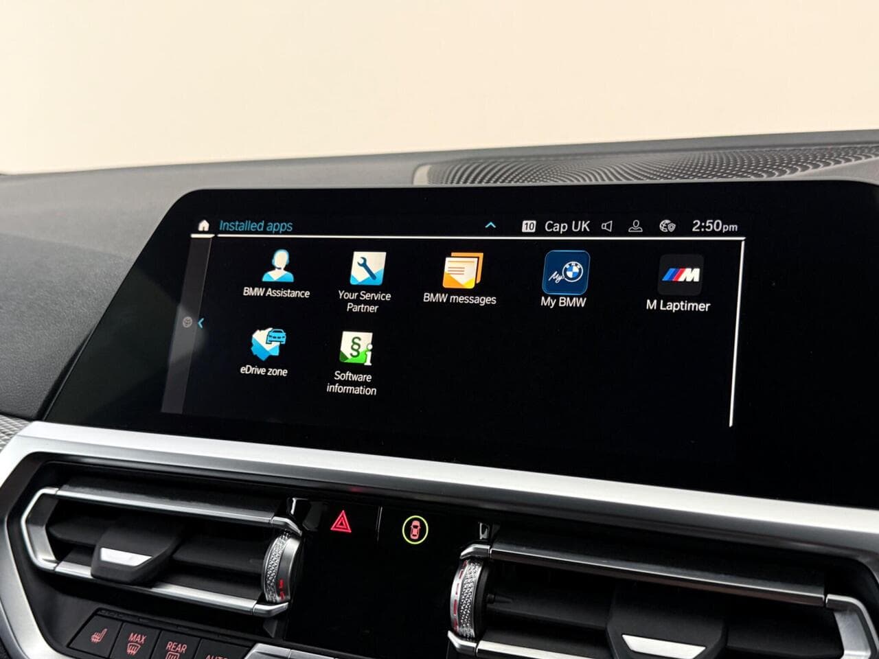 BMW 3 Series thumbnail Infotainment System