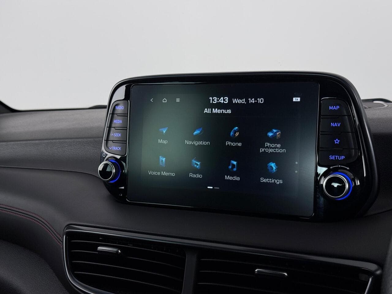 Hyundai TUCSON thumbnail Infotainment System