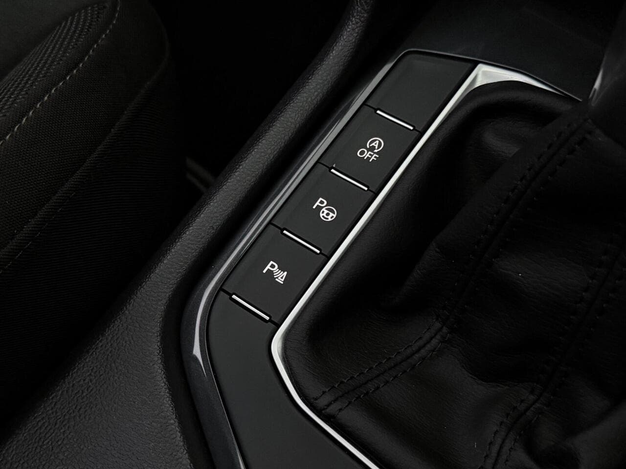 Volkswagen Tiguan thumbnail Misc Controls