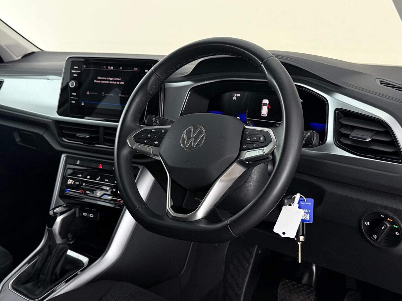 Volkswagen T-Roc thumbnail Steering Wheel