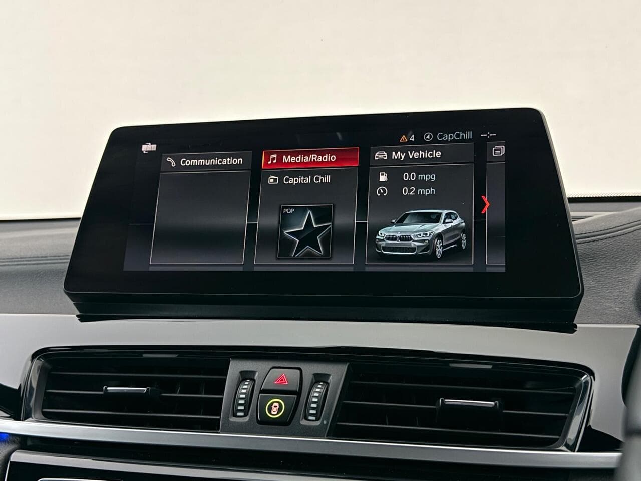 BMW X2 thumbnail Infotainment System