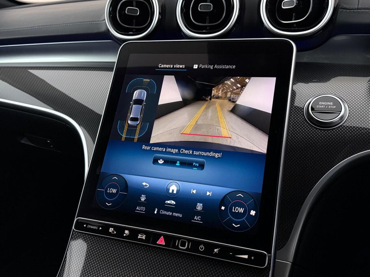 Mercedes-Benz C Class thumbnail Infotainment System