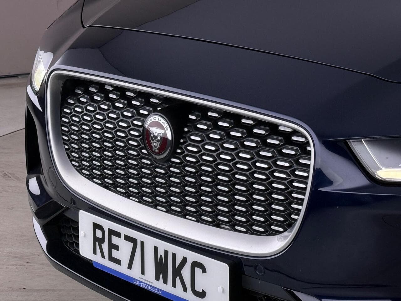 Jaguar I-PACE thumbnail Badge Exterior