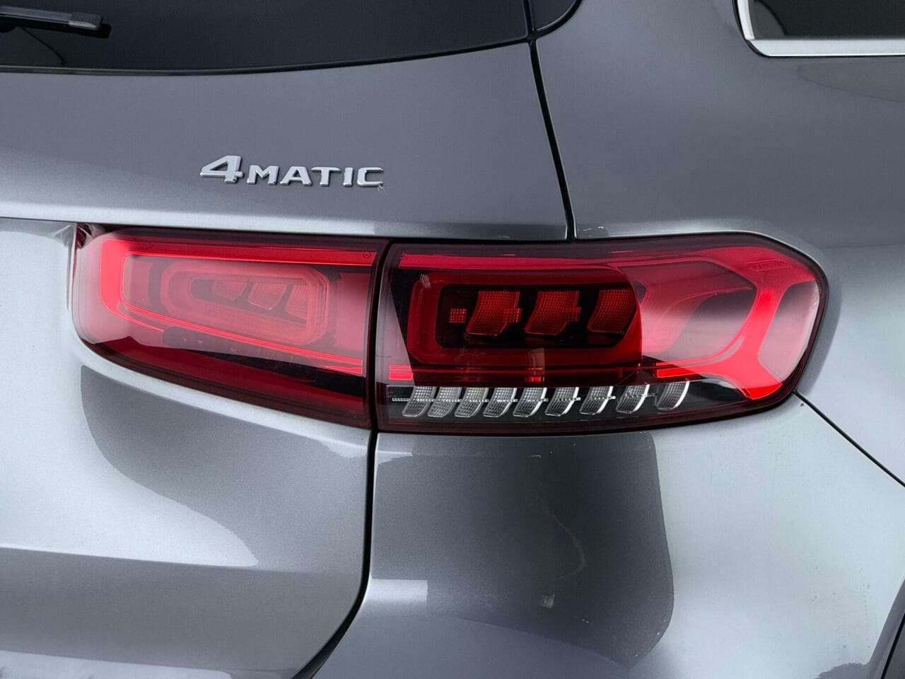Mercedes-Benz GLB thumbnail Lights Rear