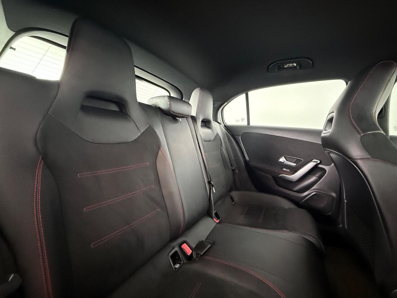 Mercedes-Benz A Class thumbnail Seats Rear