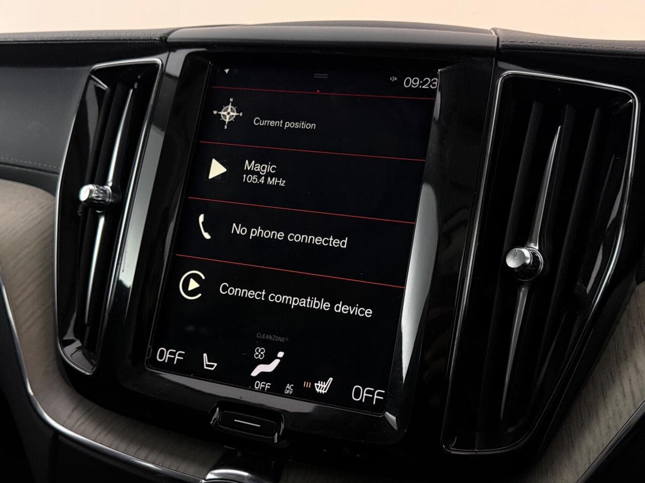 Volvo XC60 thumbnail Infotainment System
