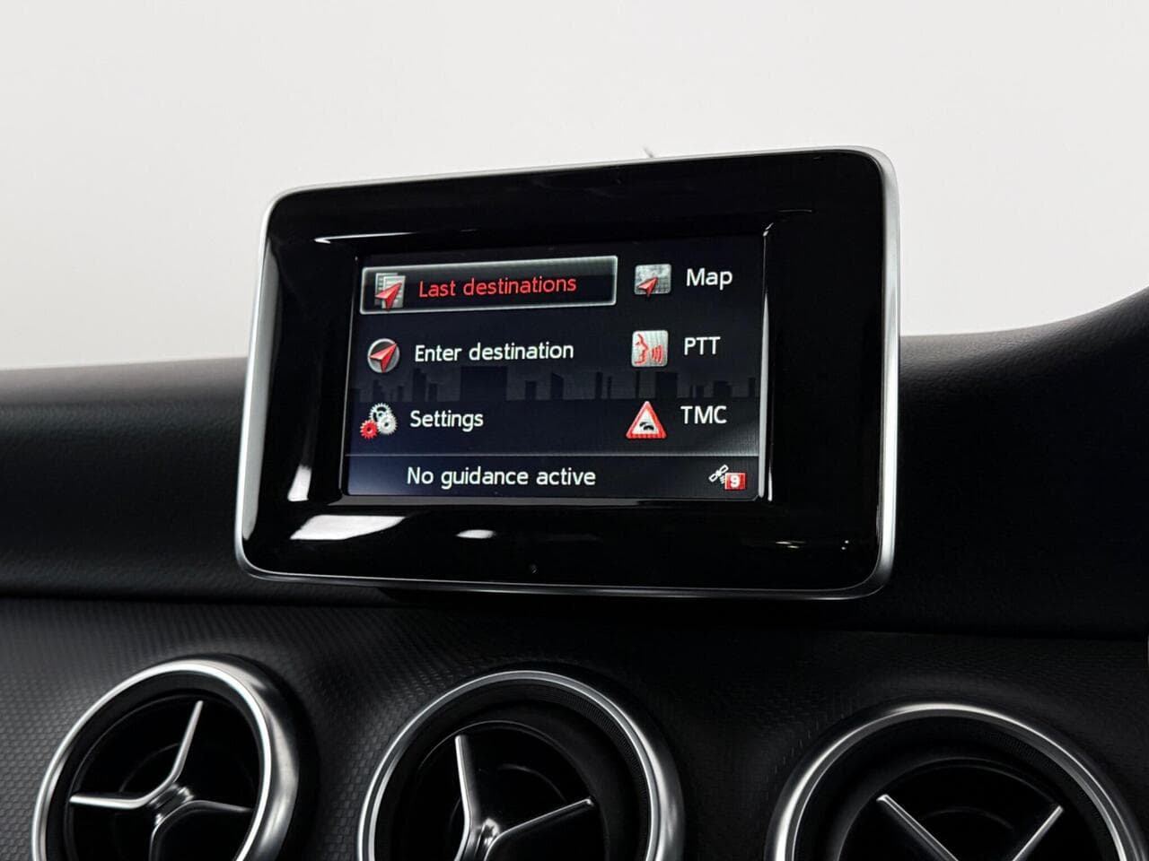 Mercedes-Benz A Class thumbnail Infotainment System