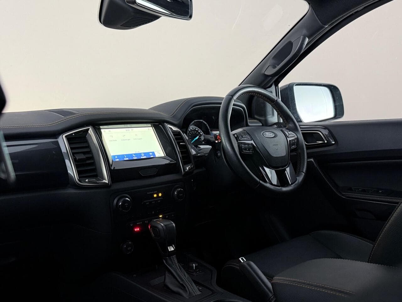 Ford Ranger thumbnail Interior Front