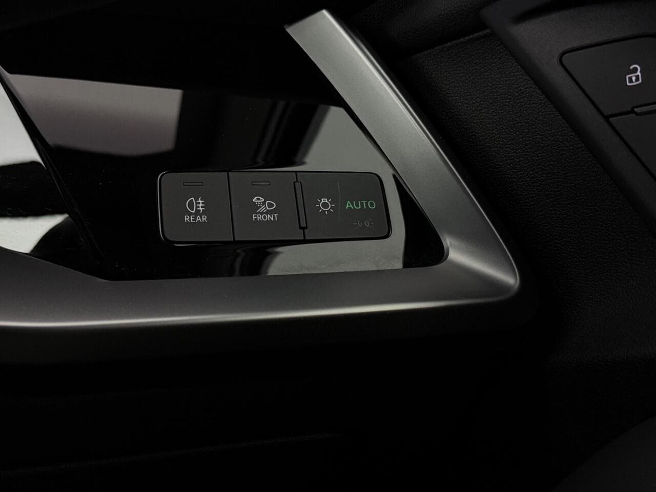 Audi A3 thumbnail Misc Controls