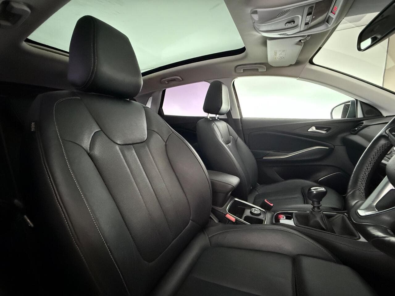 Vauxhall Grandland X thumbnail Seat Driver