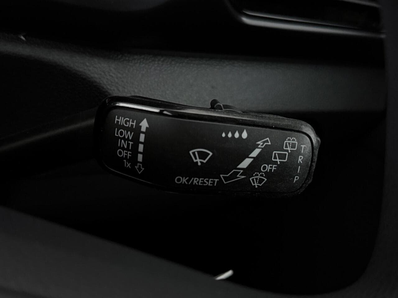 Volkswagen T-Cross thumbnail Misc Controls