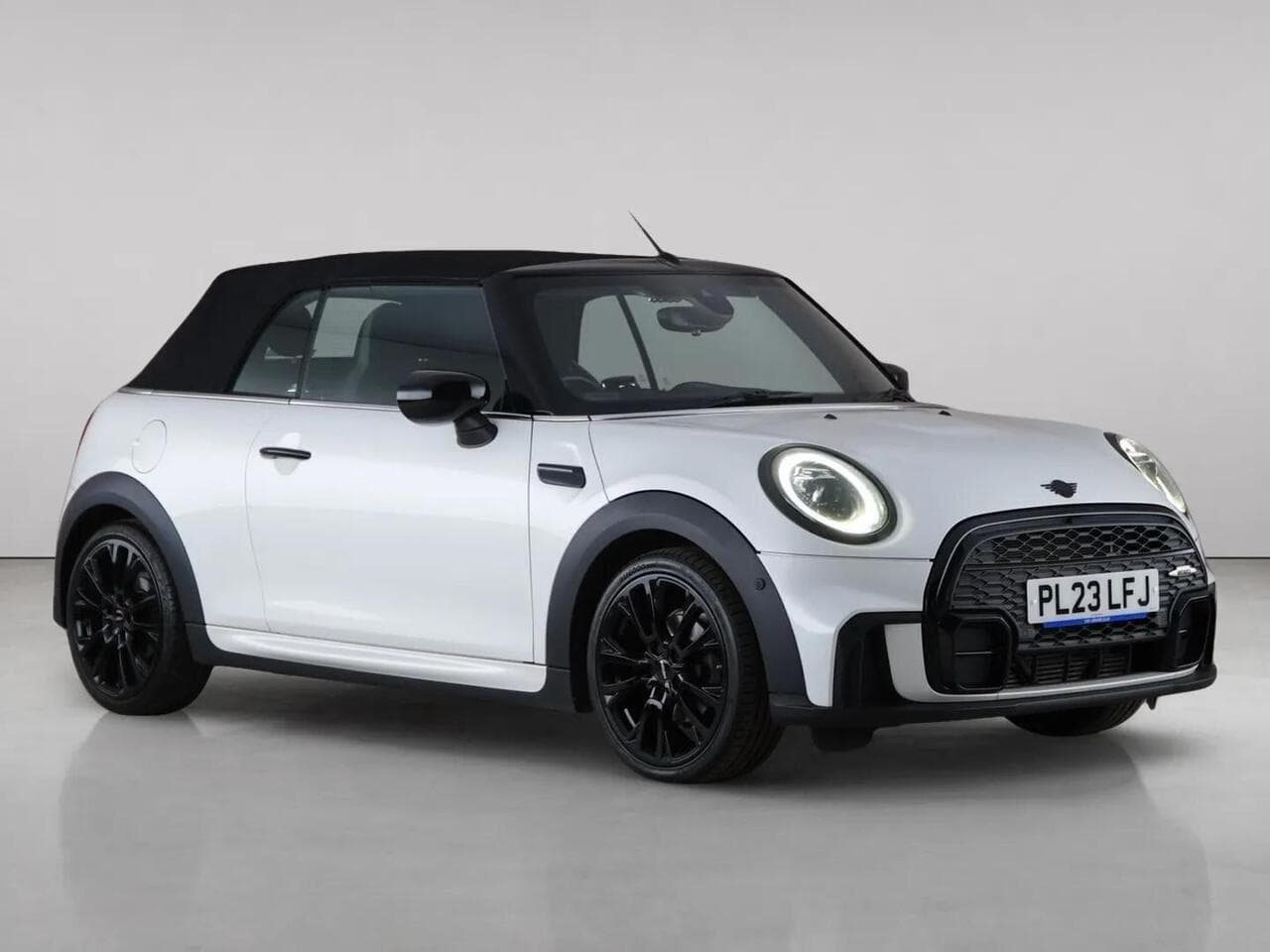 MINI Convertible thumbnail Front Right