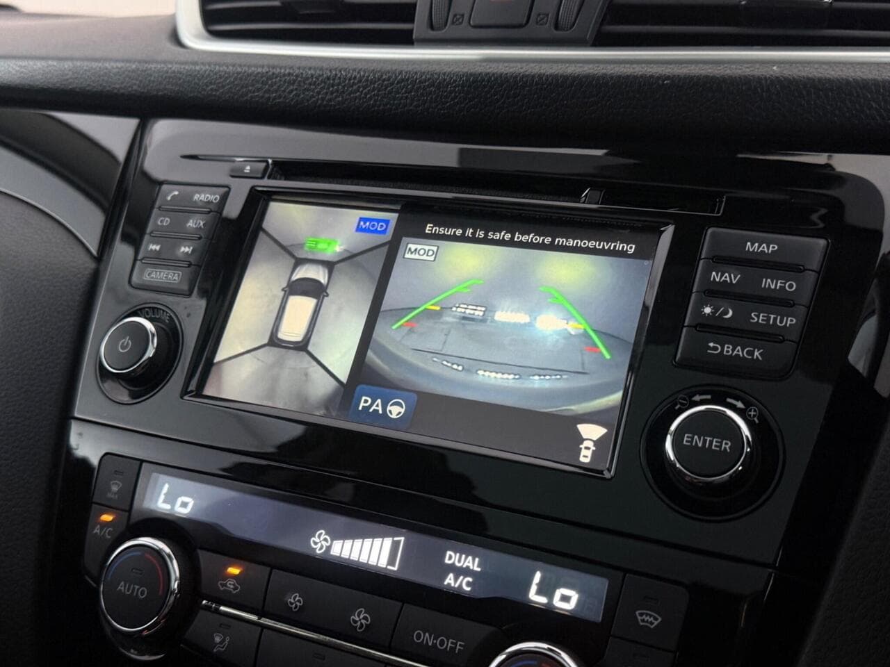 Nissan Qashqai thumbnail Infotainment System