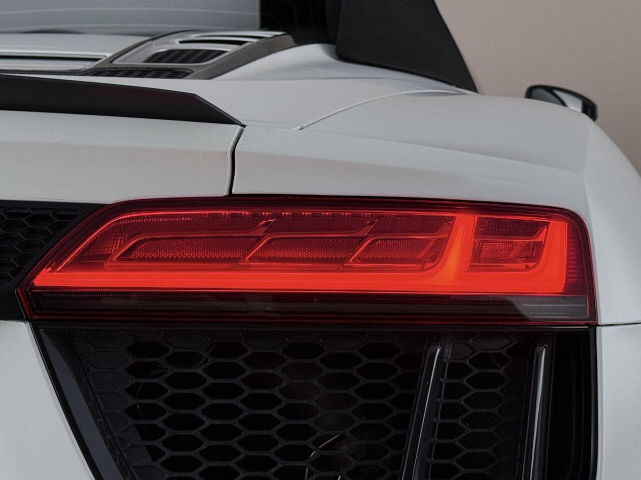 Audi R8 thumbnail Lights Rear