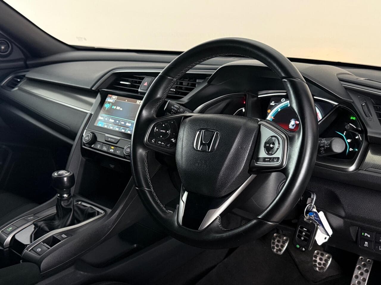 Honda Civic thumbnail Interior Front
