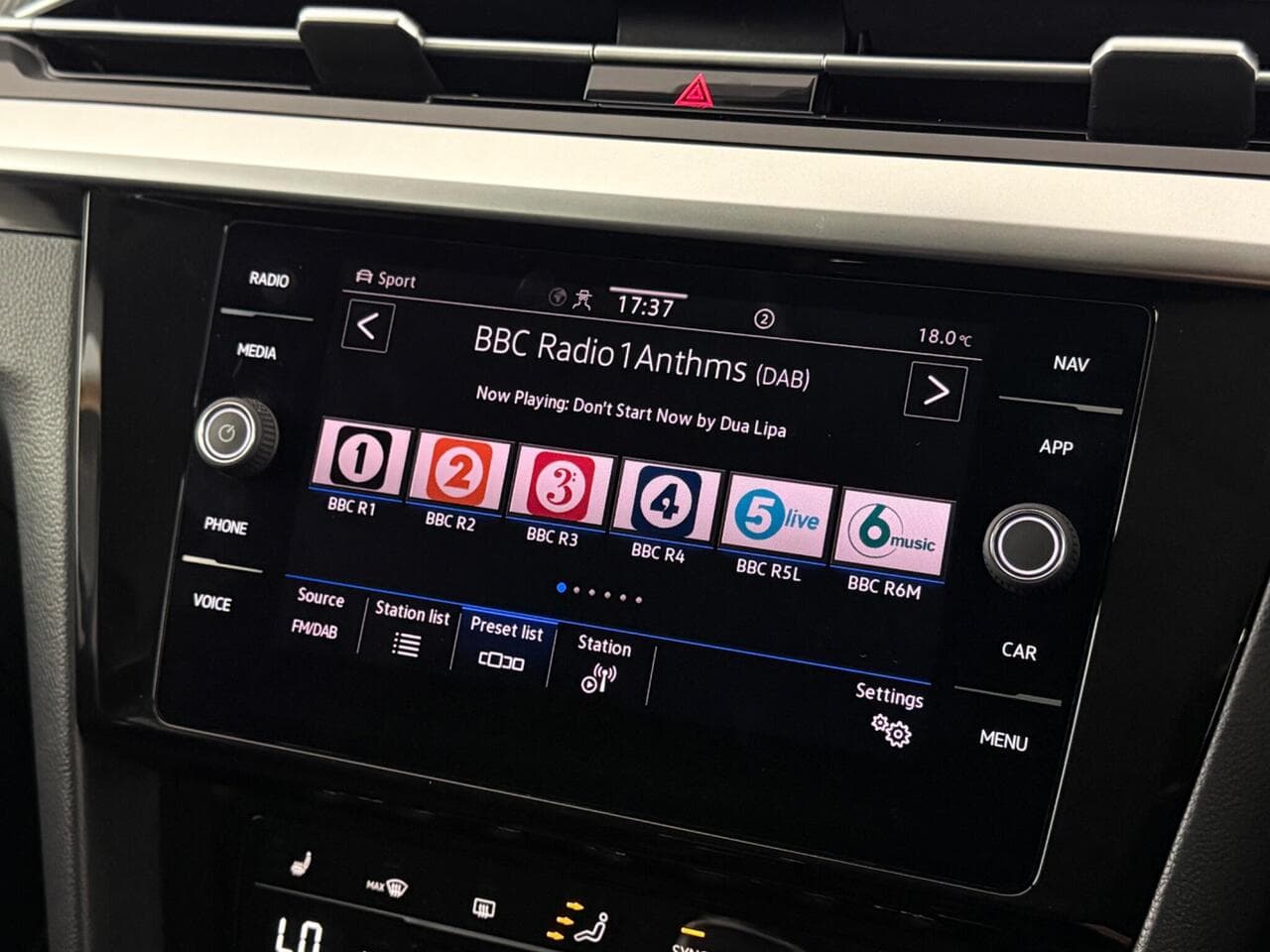 Volkswagen Arteon thumbnail Infotainment System