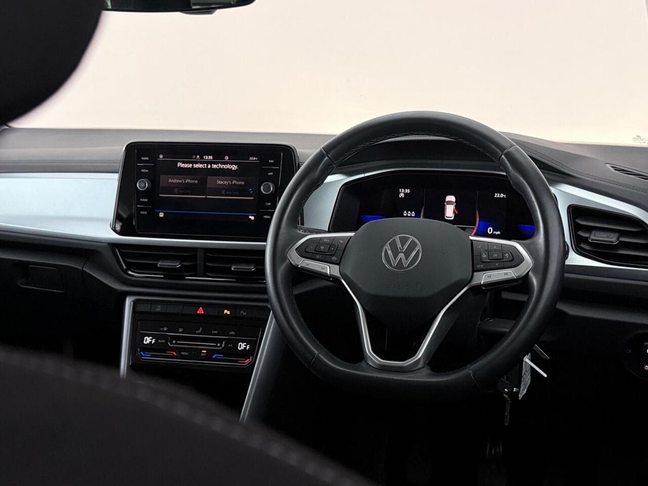 Volkswagen T-Roc thumbnail Steering Wheel