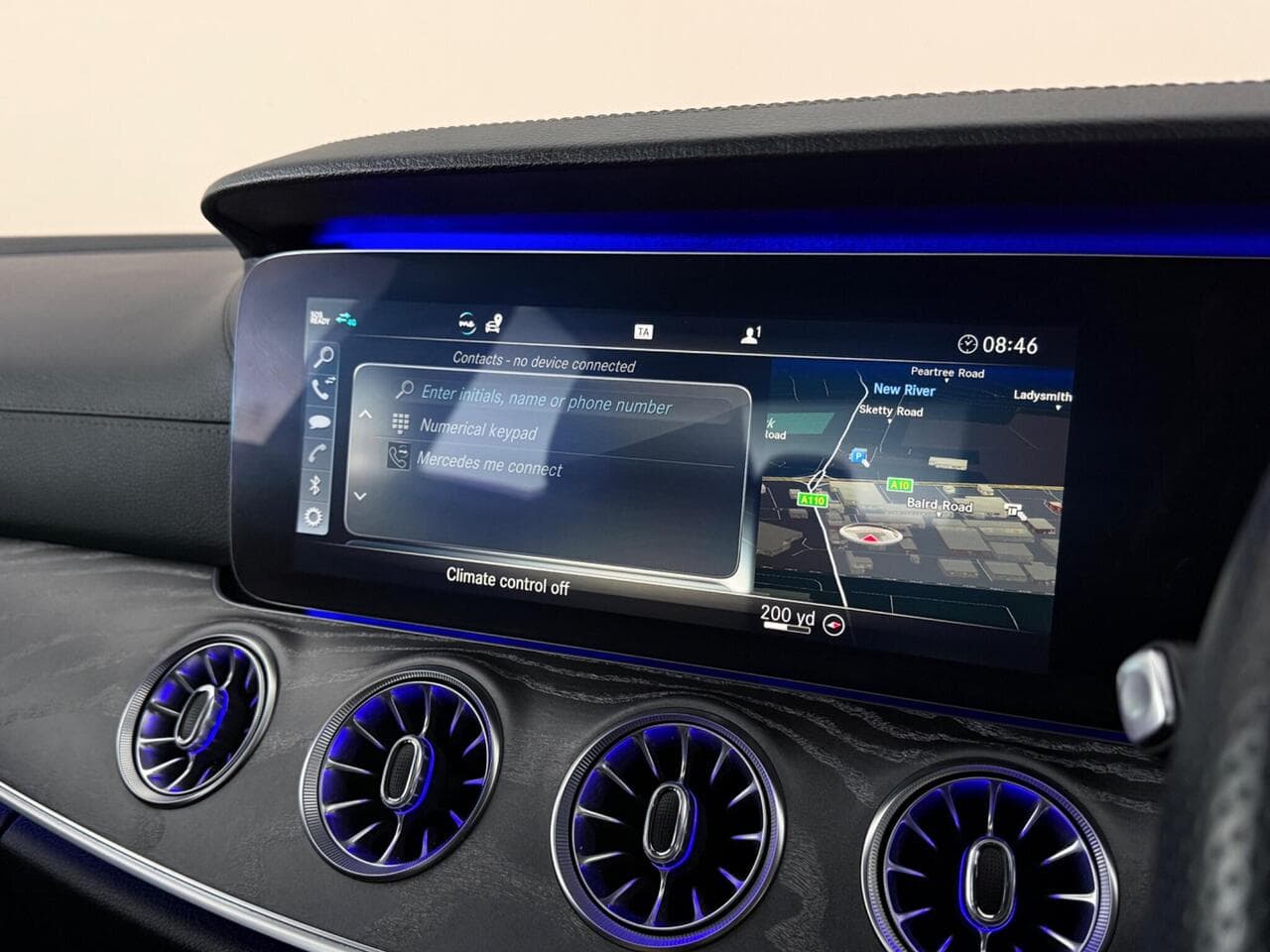 Mercedes-Benz CLS thumbnail Infotainment System