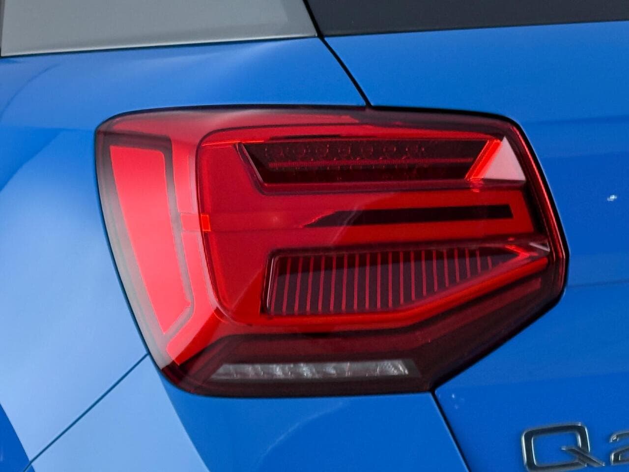 Audi Q2 thumbnail Lights Rear