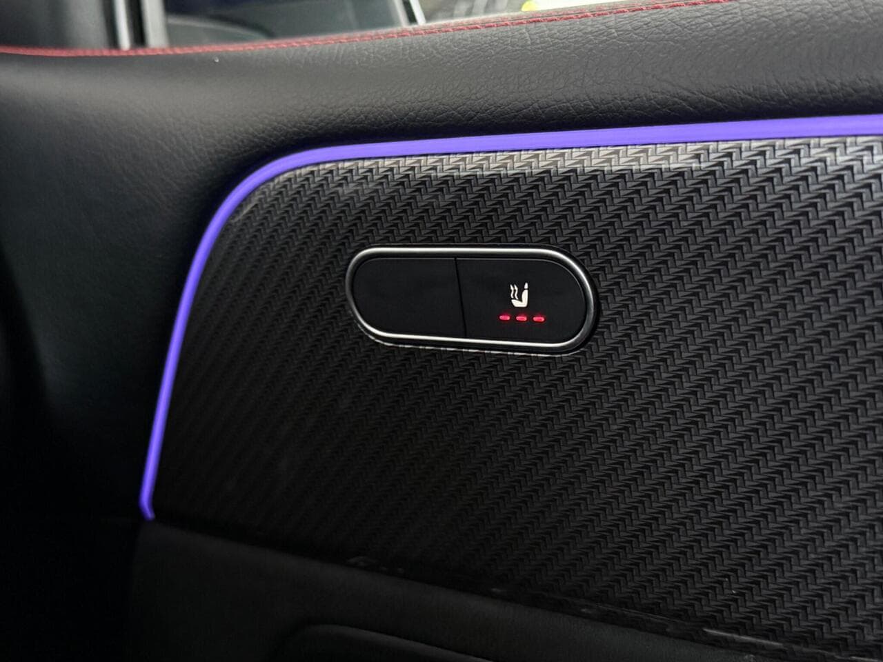 Mercedes-Benz GLB thumbnail Misc Controls