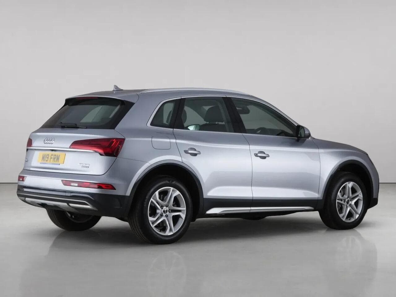 Audi Q5 thumbnail Rear Right