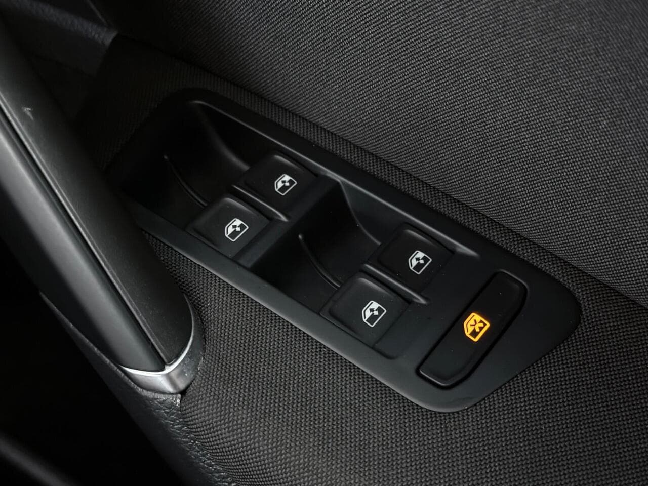 Volkswagen Golf thumbnail Misc Controls