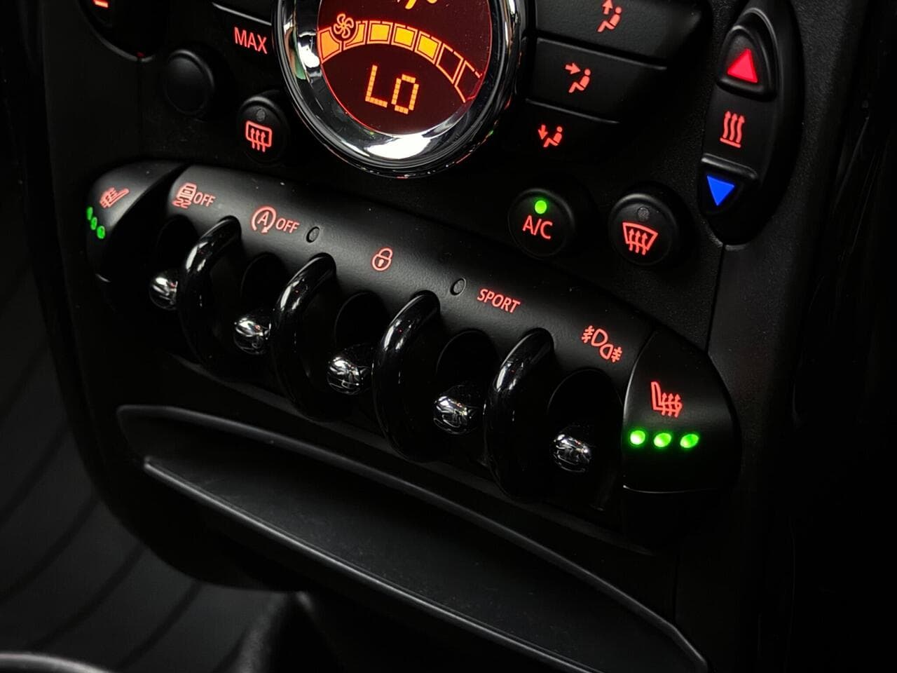 MINI Paceman thumbnail Misc Controls