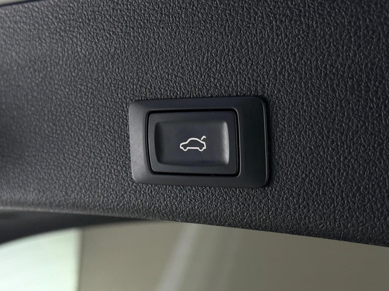 Audi A6 Avant thumbnail Misc Controls