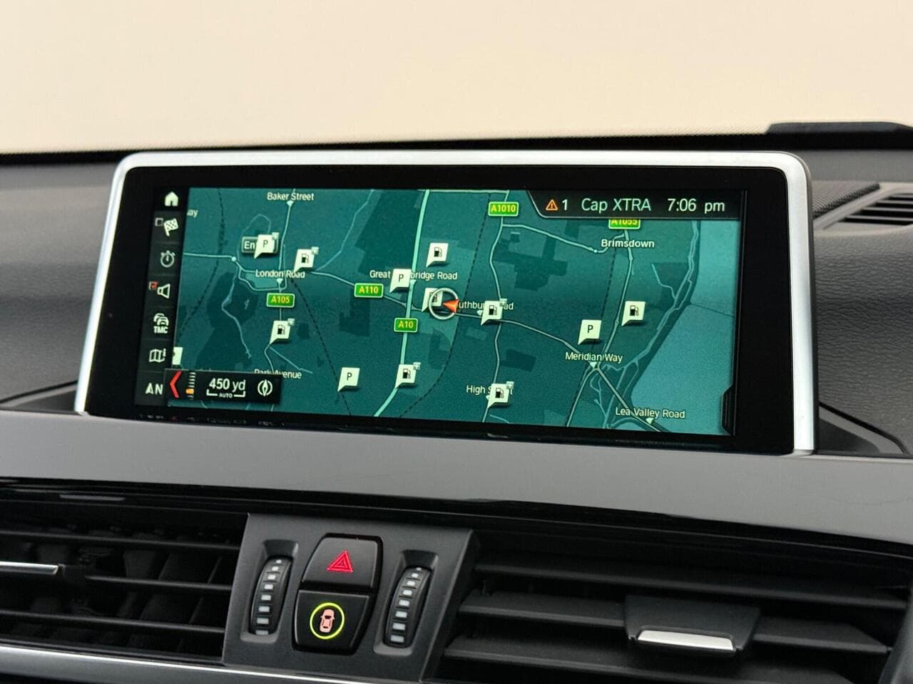 BMW X1 thumbnail Infotainment System