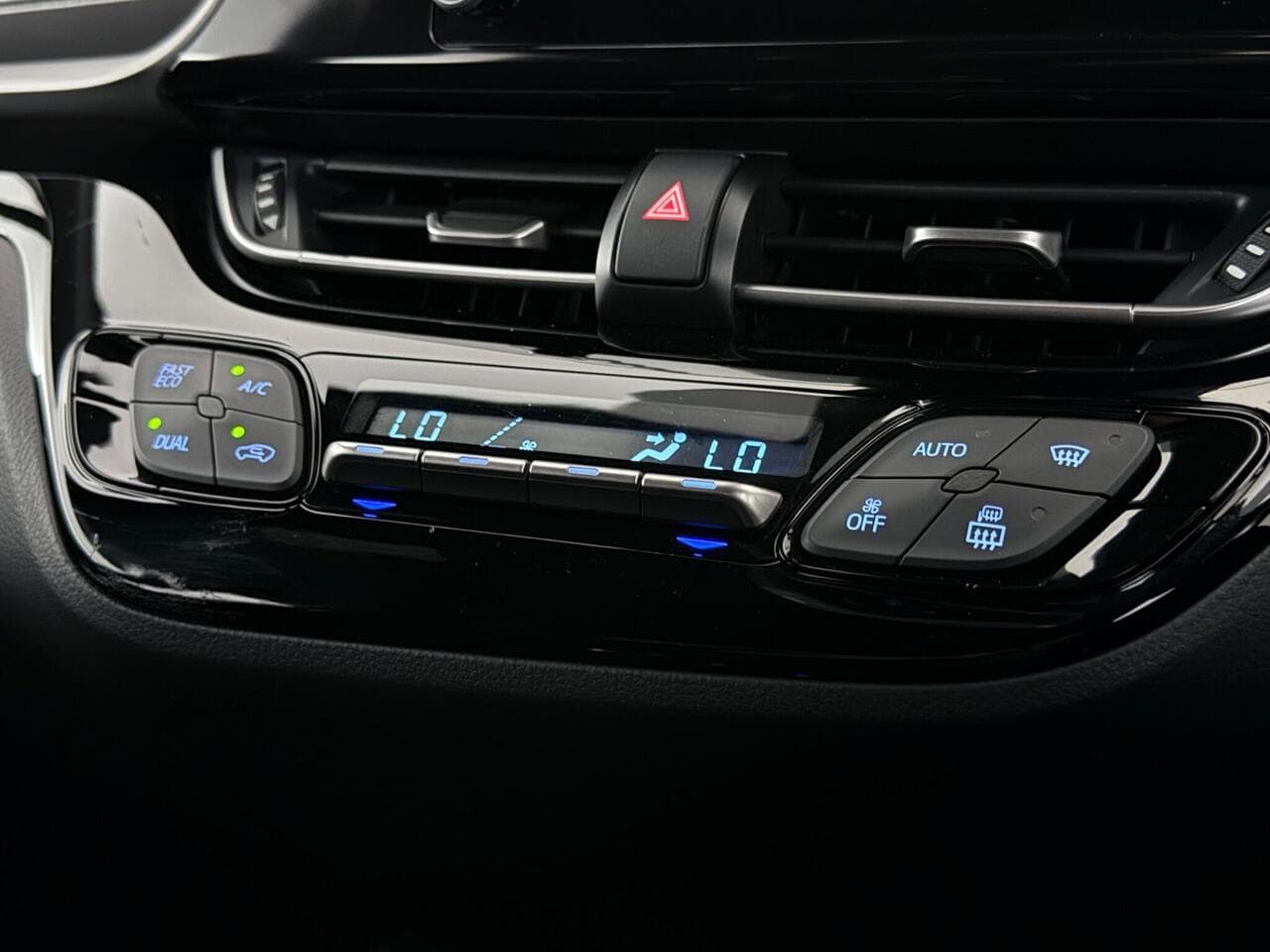 Toyota C-HR thumbnail Misc Controls
