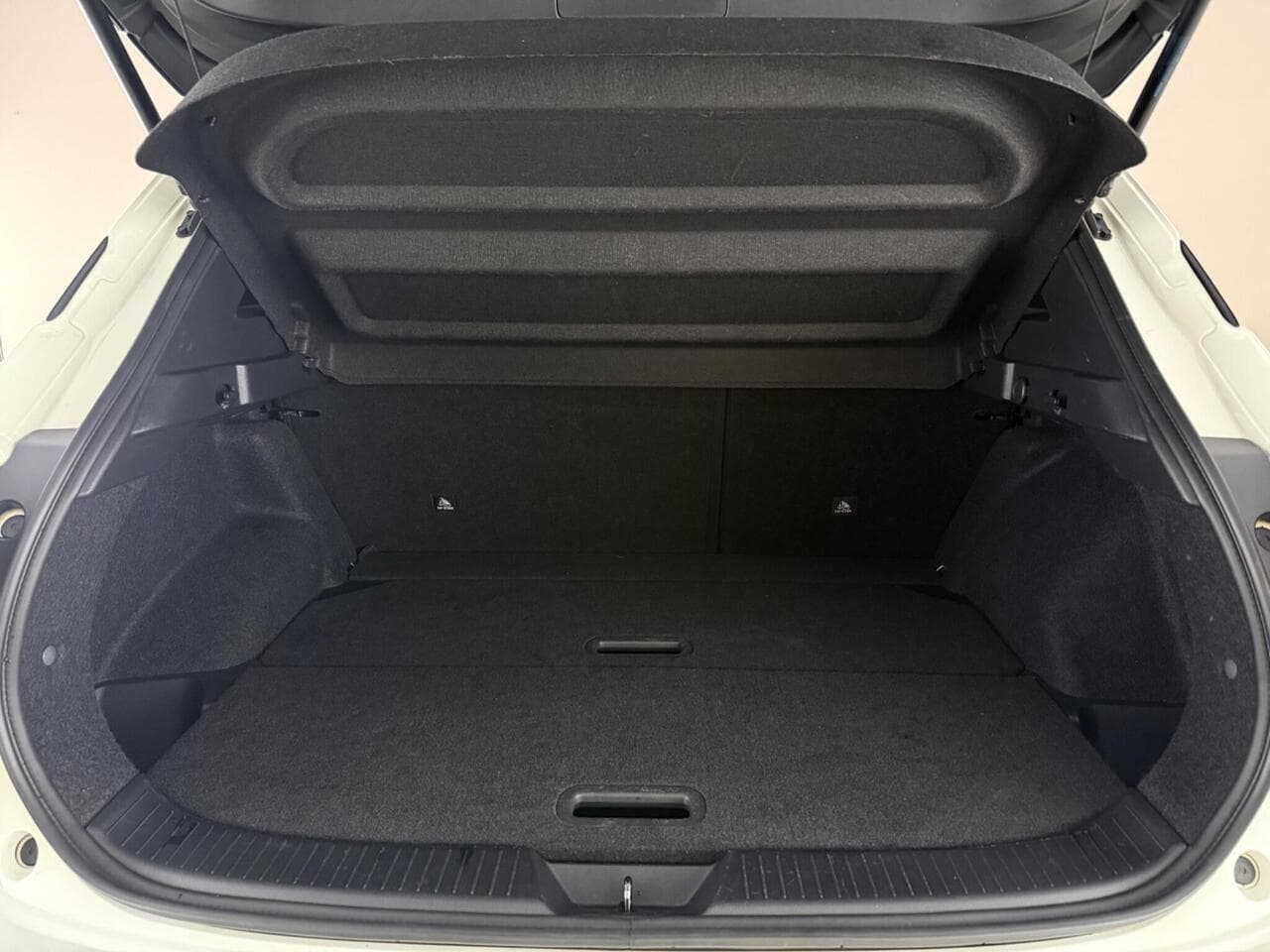 Nissan Qashqai thumbnail Boot