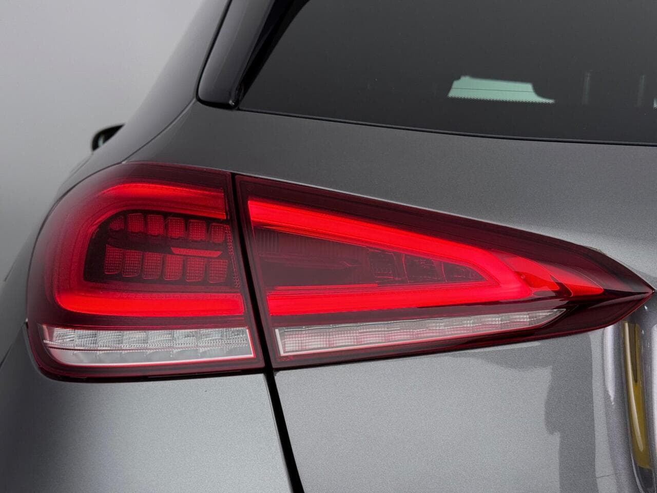 Mercedes-Benz A Class thumbnail Lights Rear