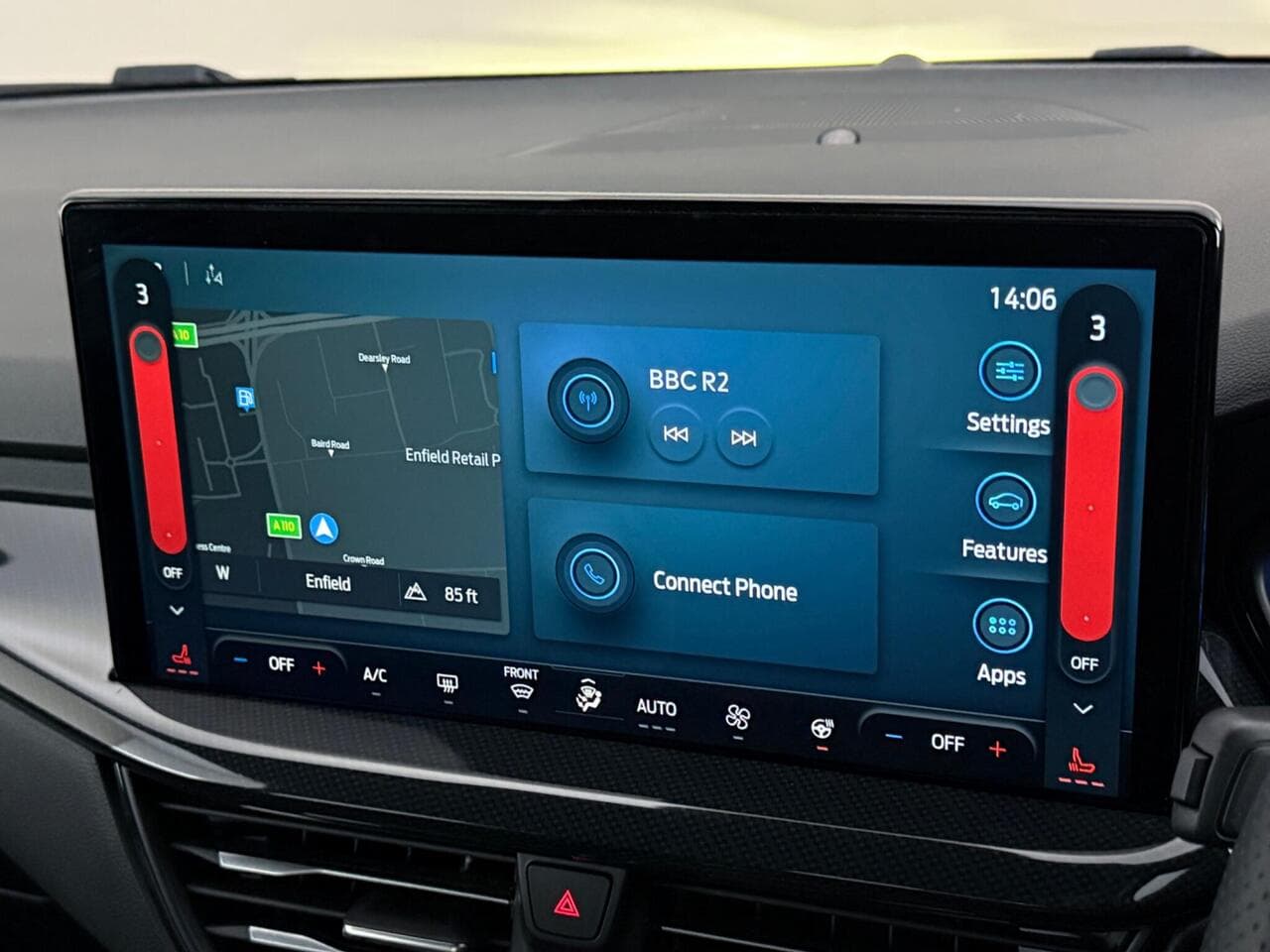 Ford Focus thumbnail Infotainment System