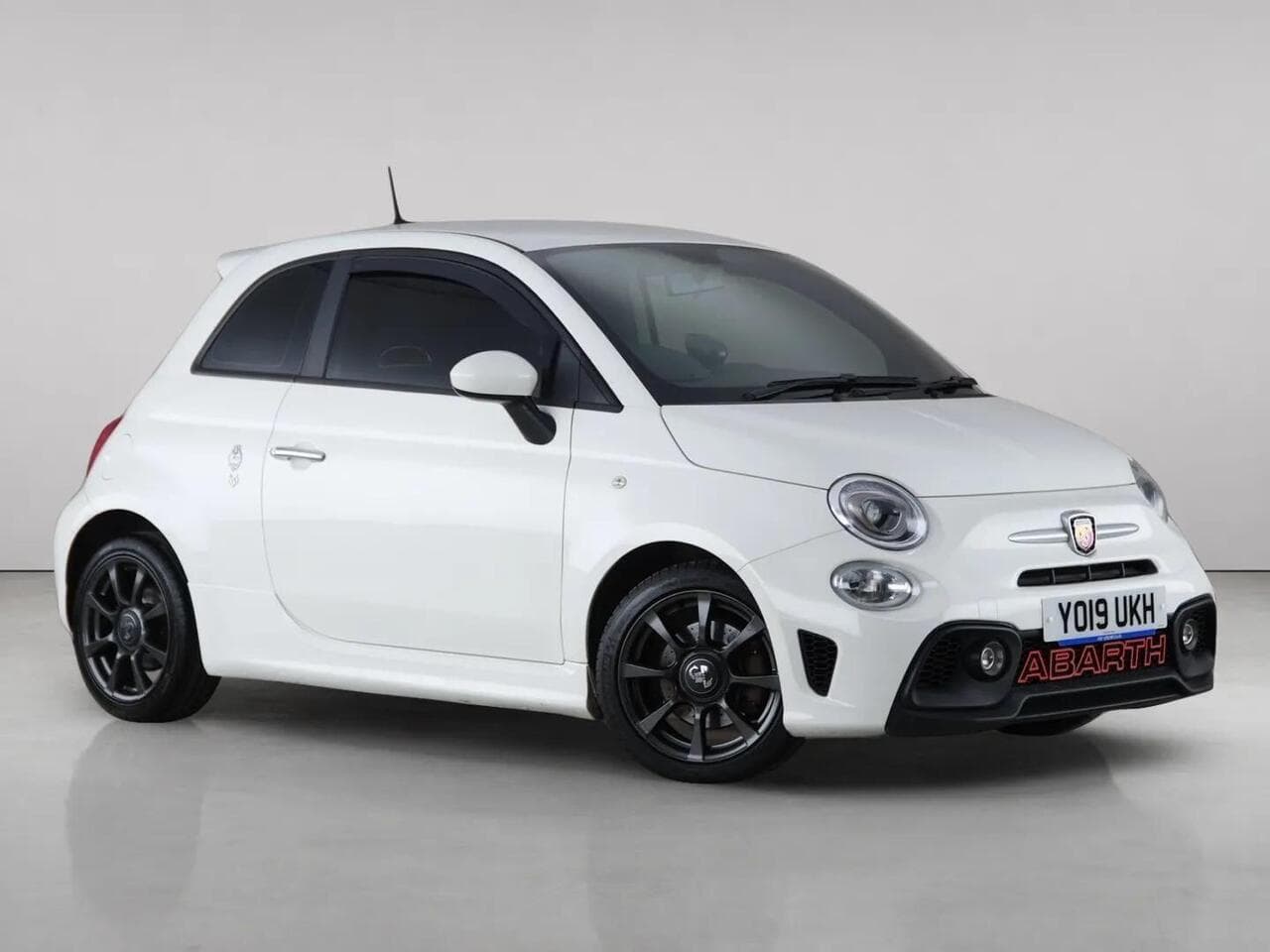 Abarth 595 - Abarth 595 1.4 T-Jet 70th Euro 6 3dr