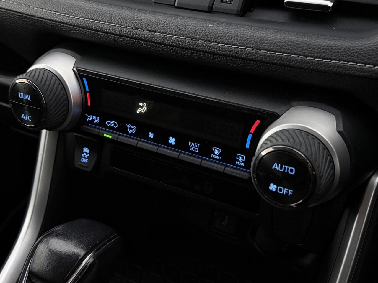 Toyota RAV4 thumbnail Misc Controls
