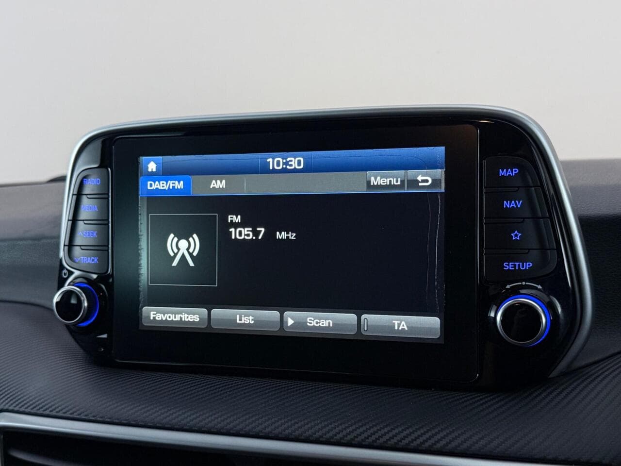 Hyundai TUCSON thumbnail Infotainment System