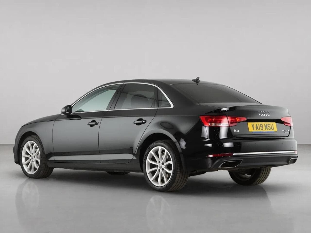 Audi A4 thumbnail Rear Left