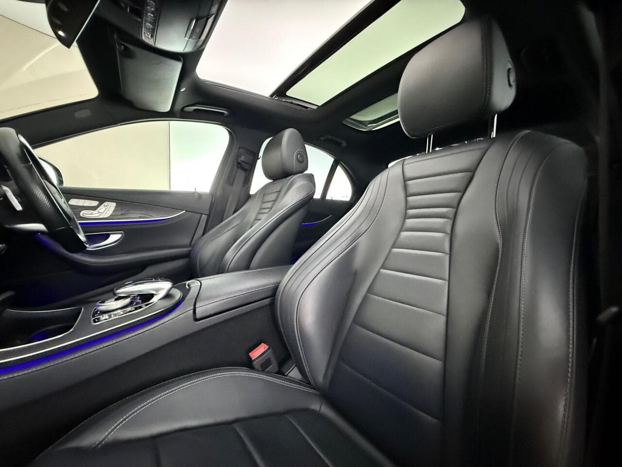 Mercedes-Benz E Class thumbnail Seat Front Passenger