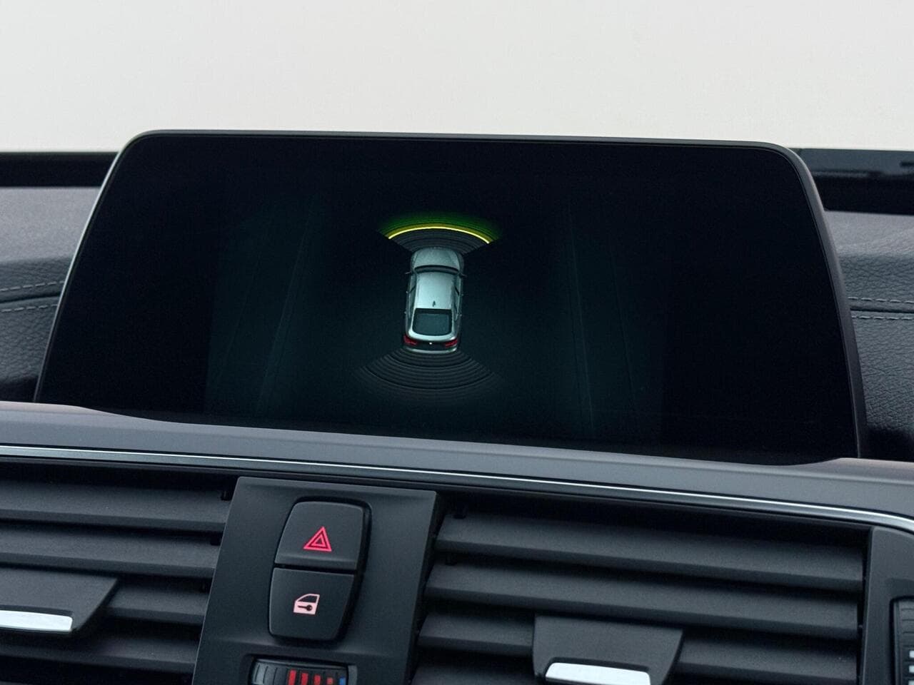 BMW 3 Series Gran Turismo thumbnail Infotainment System