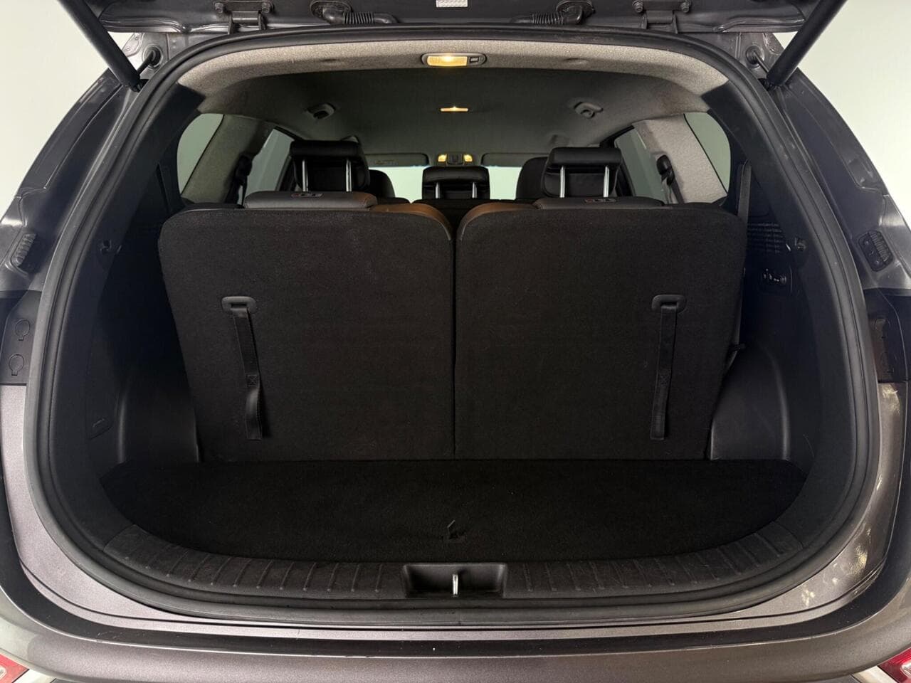 Hyundai Santa Fe thumbnail Boot