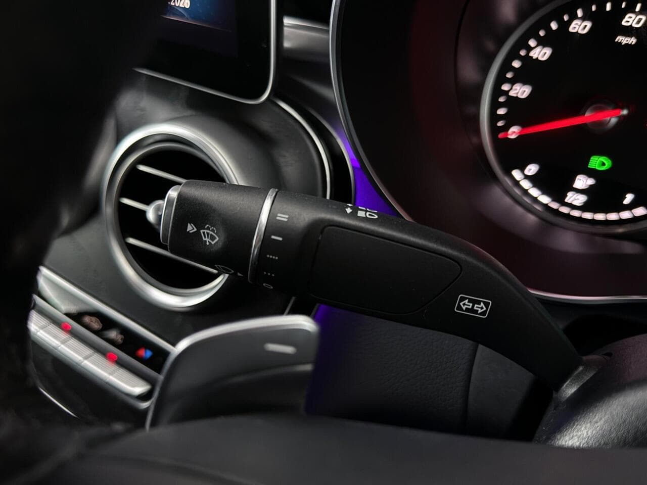 Mercedes-Benz C Class thumbnail Misc Controls