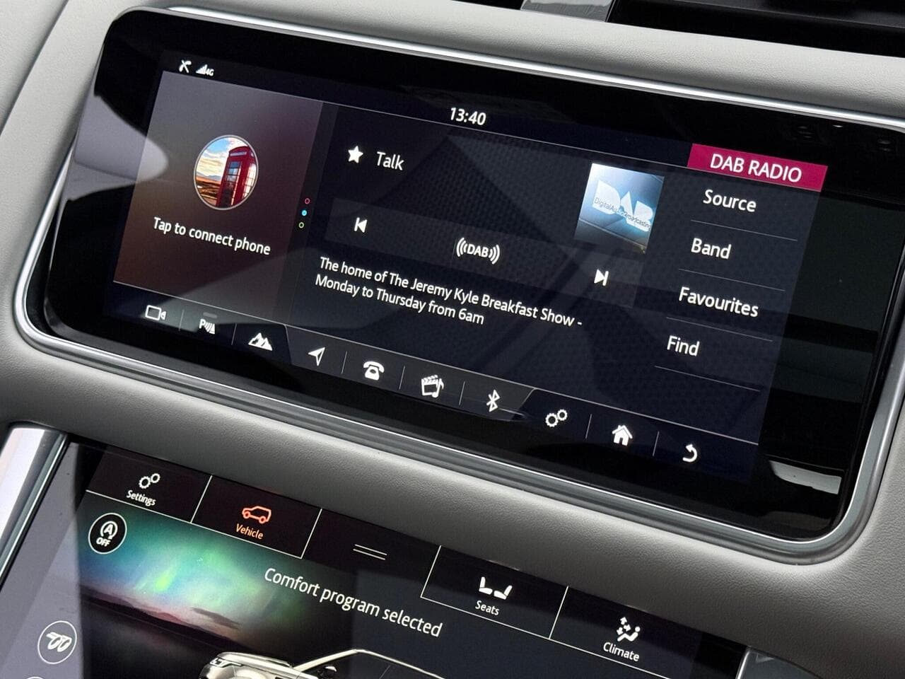 Land Rover Range Rover Sport thumbnail Infotainment System