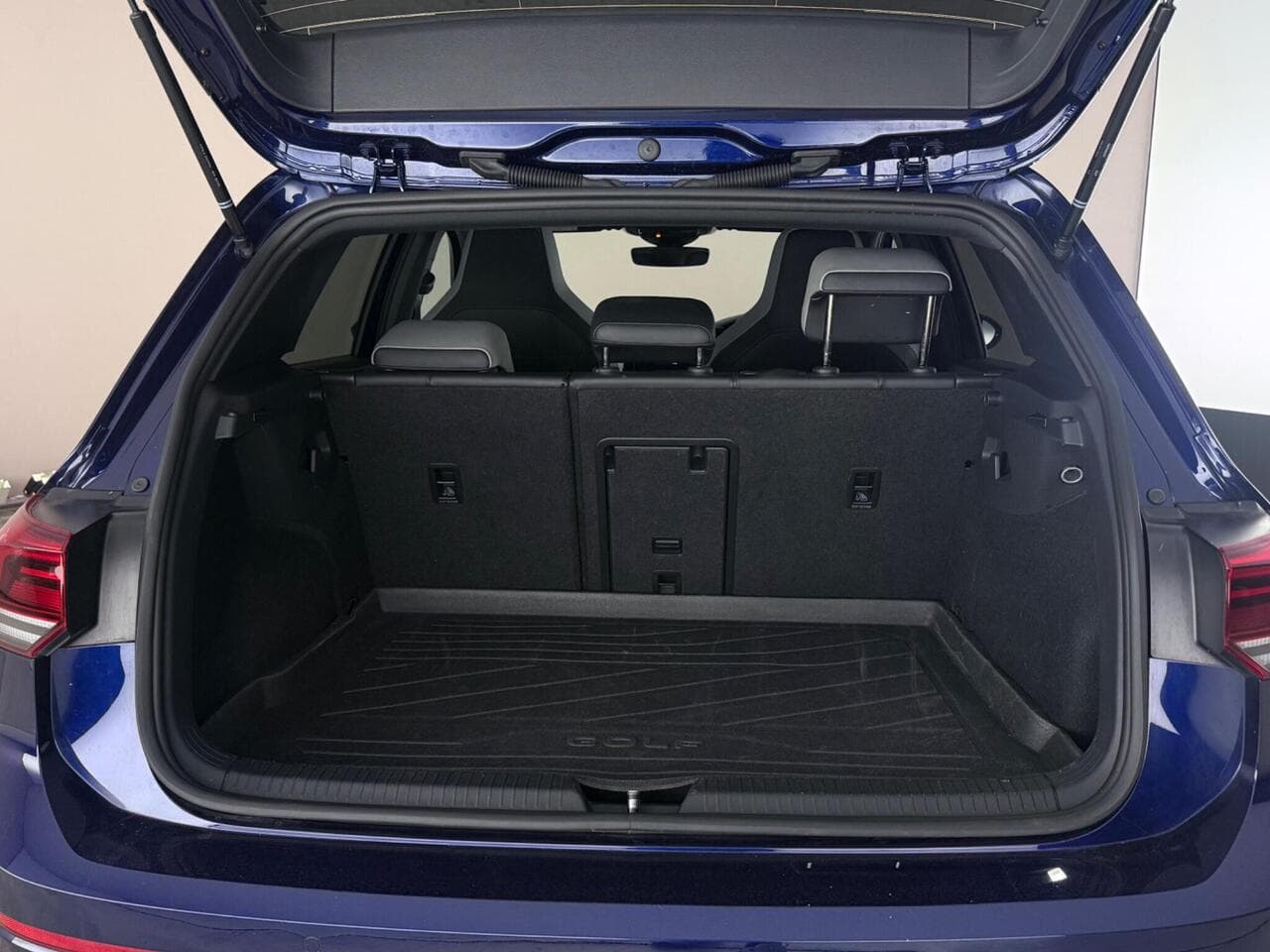 Volkswagen Golf thumbnail Boot