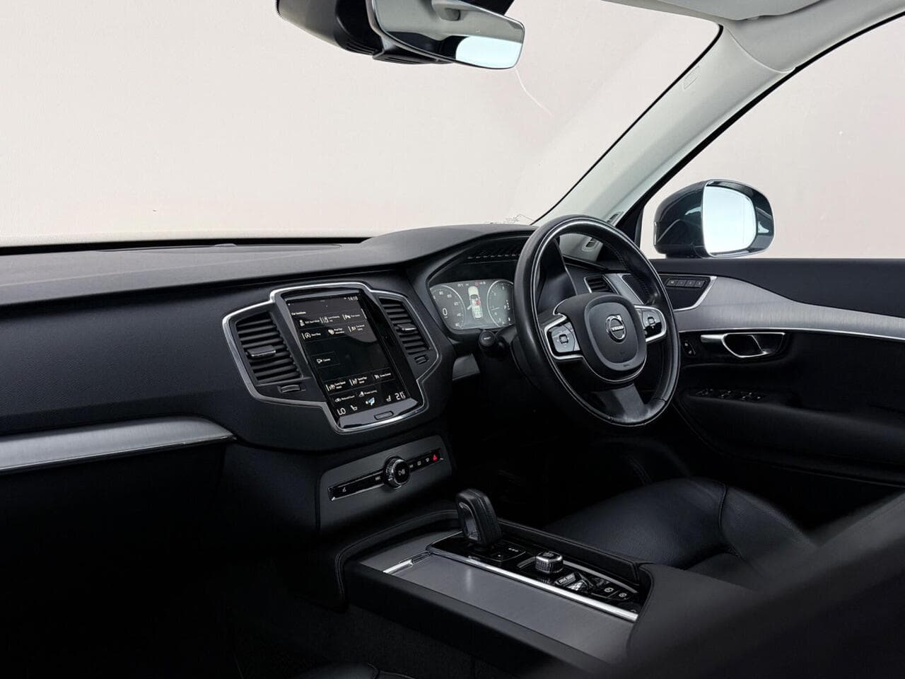 Volvo XC90 thumbnail Interior Front